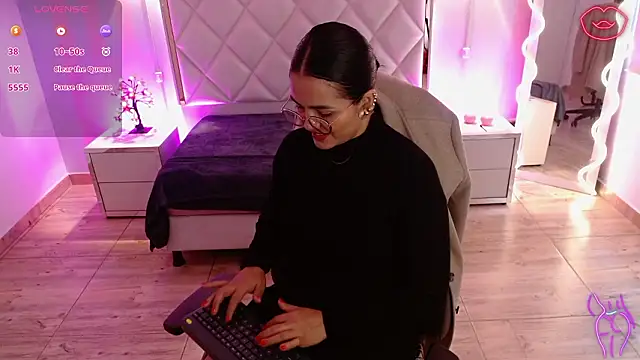 Rosalind_tay: απευθείας συνομιλία ΧΧΧ