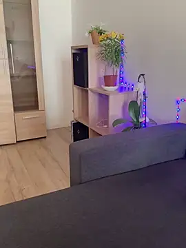 Mia_spicyy élő XXX-chatje