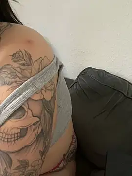 Chat XXX en directo de VelvetCoon