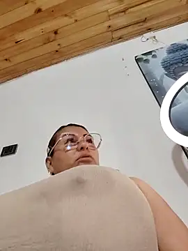 AlexxiaaMat লাইভ XXX চ্যাট