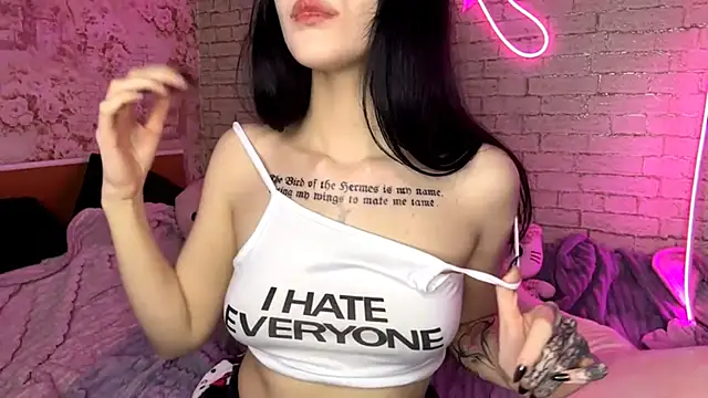 ExiePecue লাইভ XXX চ্যাট