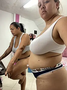 Rossestoner's Live XXX Chat