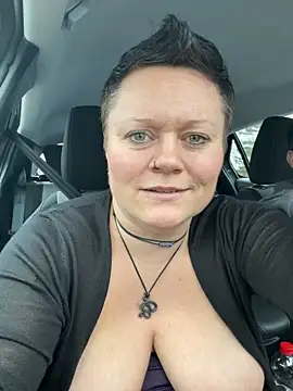 Hairyminkan Live XXX chat