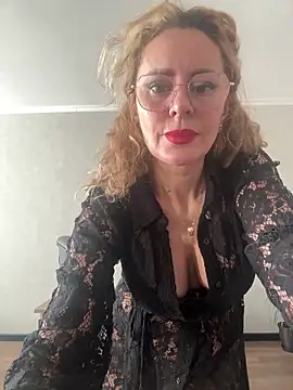 Tania201243 Obrolan Langsung XXX