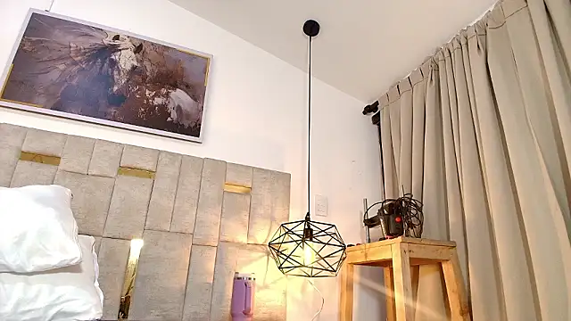 Katey_Curvy01_ Obrolan Langsung XXX