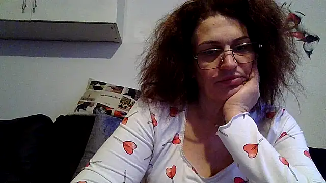 Pertunjukan Kamera Web RubyyRosee