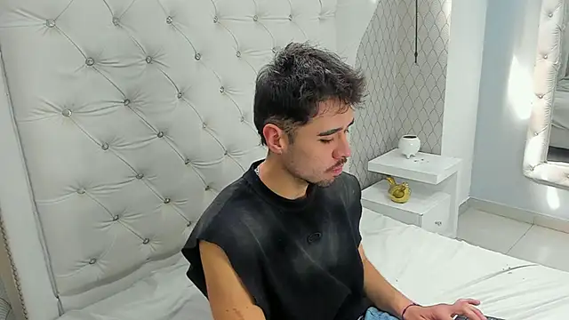 Chat +18 de BrunoTurnerr ao vivo