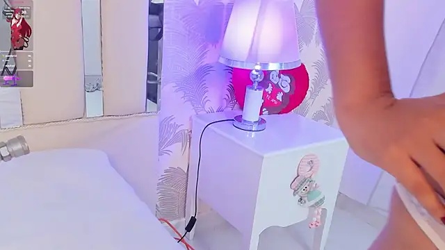 Miliaangeles live XXX chat