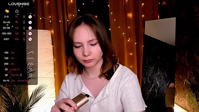 Chat +18 de LanaBlu_ ao vivo