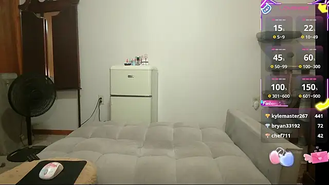 Chat +18 de Organza1 ao vivo