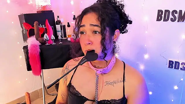 Chat +18 de _kat_1995 ao vivo