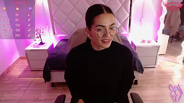 Chat XXX en directo de Rosalind_tay