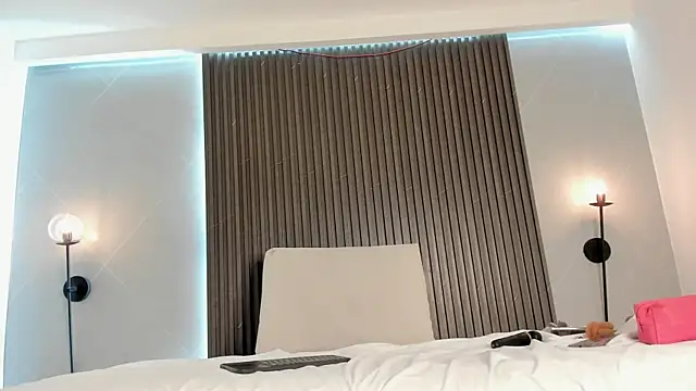 Chat +18 de mia_dollce ao vivo