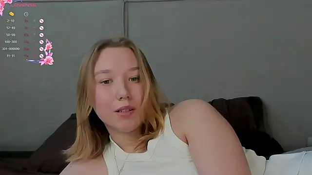 Chat +18 de Agatha_Mayson ao vivo