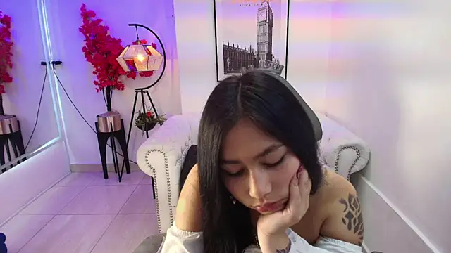 Carolina_cherryのライブXXXチャット