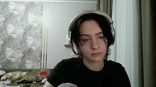 LxayBloom 即時 XXX 聊天