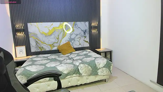 Dark_Desiree18's Webcam Show