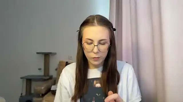 JanelleCourville 即時 XXX 聊天