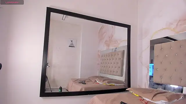 แชท XXX สดของ ainaah_