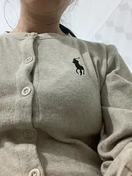 emgaisayhi 网络视讯表演