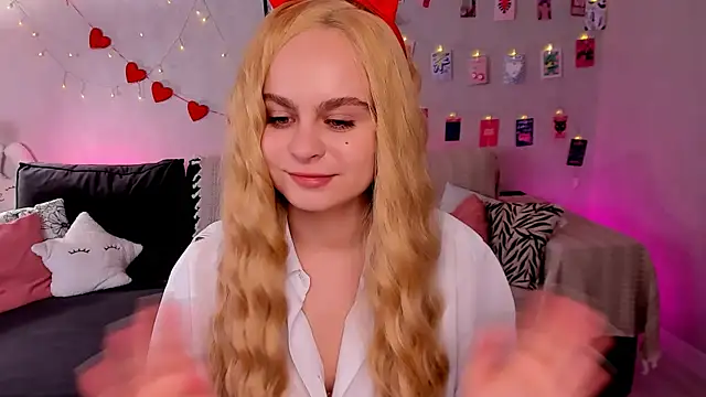 Chat +18 de VivienAllen ao vivo