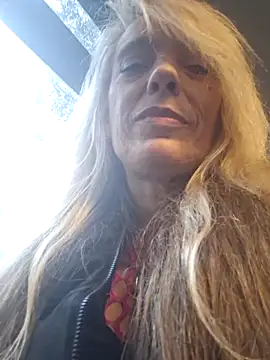 Fantasie-Hot-Sarah Adlı Modelin Canlı XXX Sohbeti