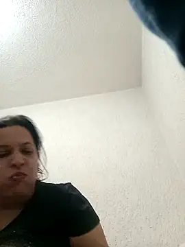 Camil4_milf_1 – Naživo XXX chat