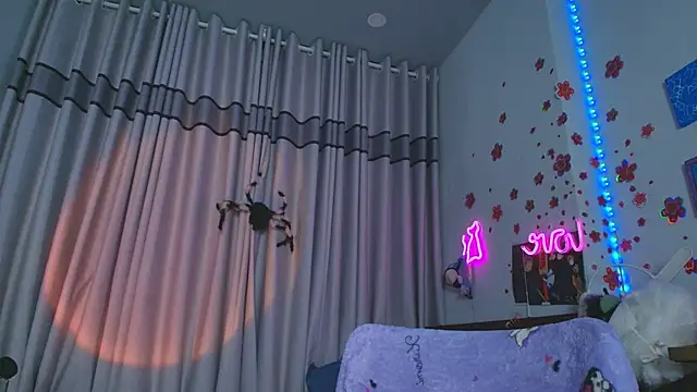 sweed_angel Chat XXX live