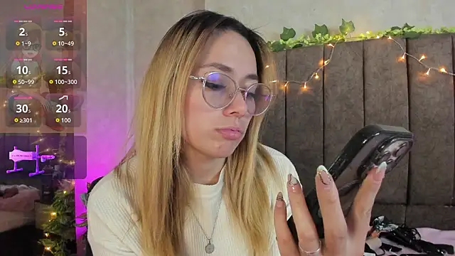 LanaMills_ 即時 XXX 聊天