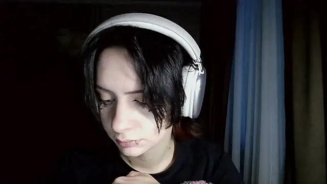 LxayBloom 即時 XXX 聊天