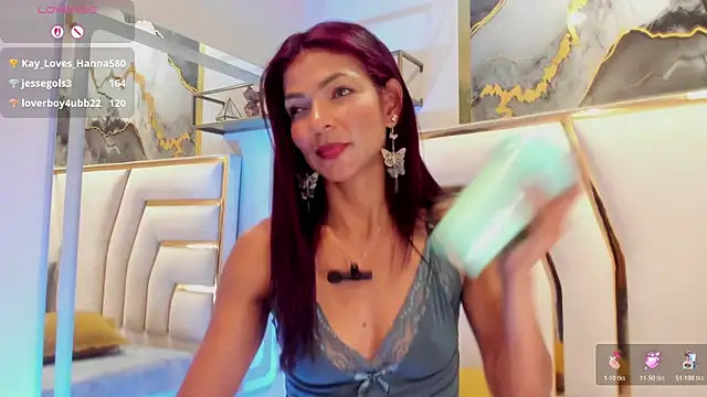 HannaPetit Adlı Modelin Canlı XXX Sohbeti