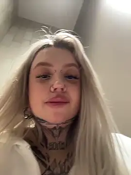 XXX chat uživo modela Chiibi