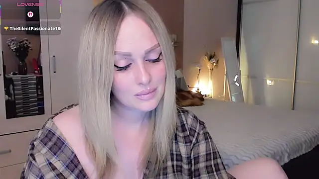 Libby_Nora Chat XXX in diretta