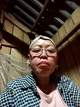 Agnes-baby's Webcam Show