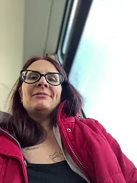 NataKitten Adlı Modelin Canlı XXX Sohbeti