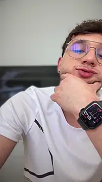 Chat XXX ao vivo de Massimo_Fiore