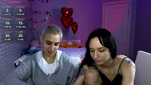 Escaped_Brides Adlı Modelin Web Kamerası Şovu