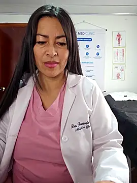 JustSamantha_ Chat XXX in diretta