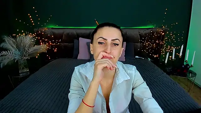 XXX chat uživo modela Rebecca_Diamond