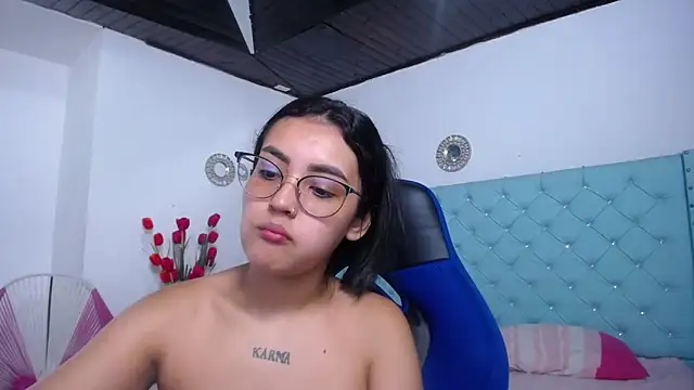 kathe-mills235 Chat XXX in diretta