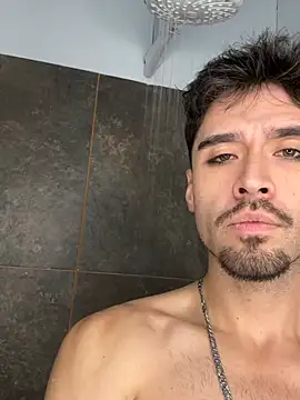 Chat +18 de BrunoTurnerr ao vivo