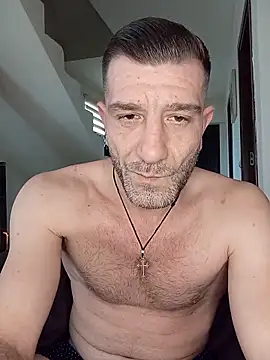 Alexdaniel89 élő XXX-chatje