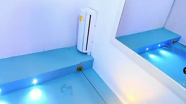 Chat +18 de Ruby_rosie ao vivo