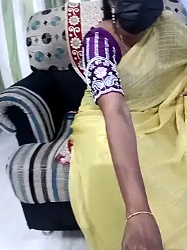 Tinarosy13 Webcam show