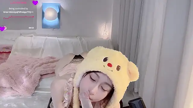 XXX chat uživo modela Fayebae_11