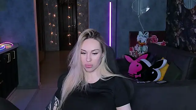 Blckmirrorr live XXX chat