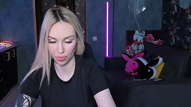 دردشة Blckmirrorr الجنسية المباشرة