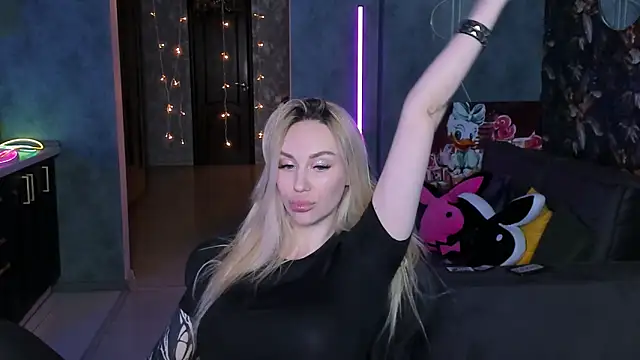 Blckmirrorr Chat XXX in diretta