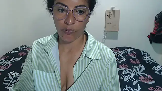 دردشة kateleyagrey الجنسية المباشرة