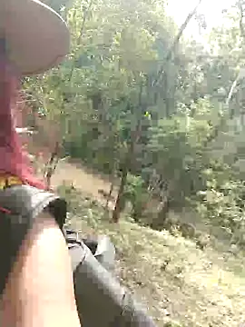 esmeralda_li Show Webcam